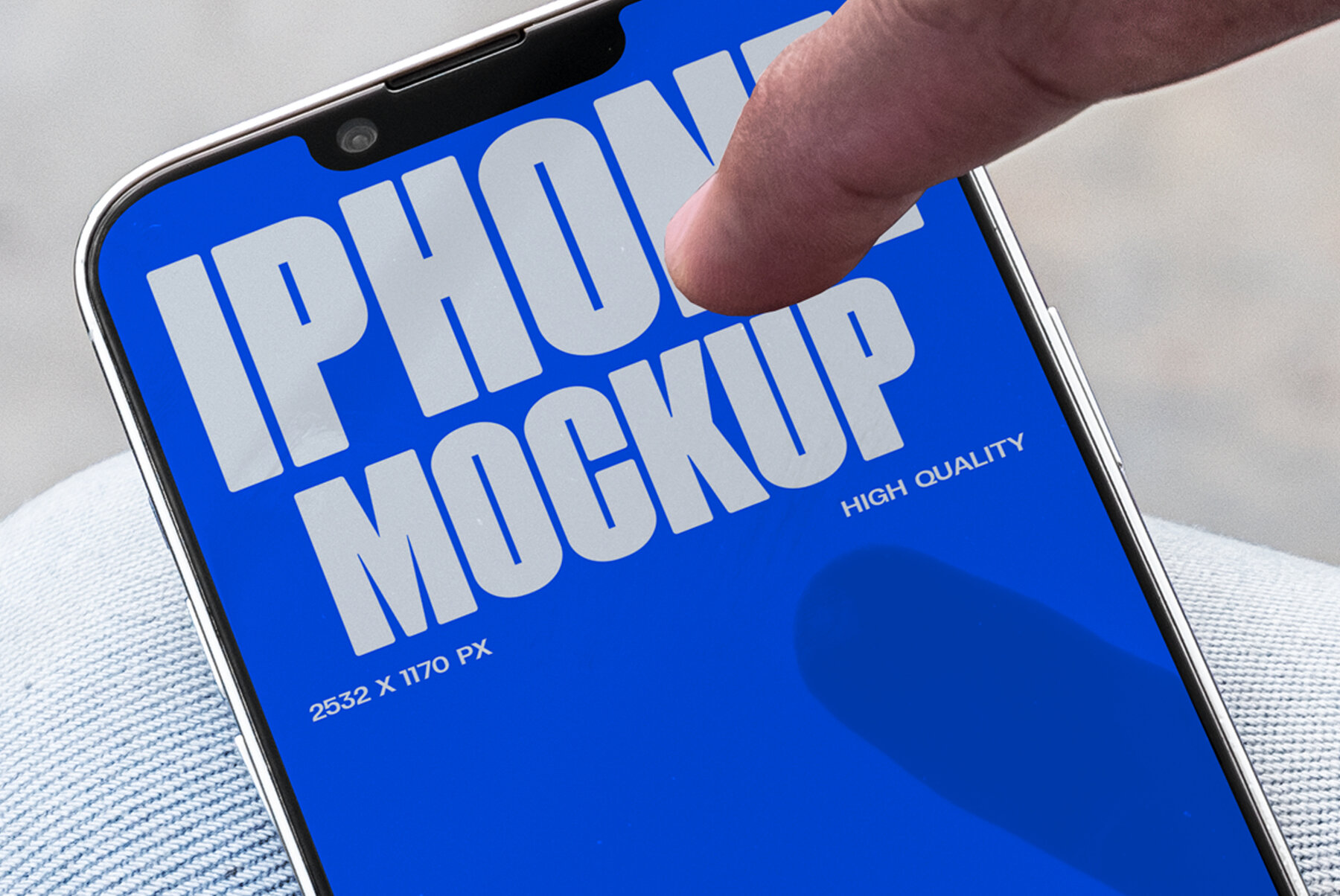 C and B Iphone 02 Mockup 4