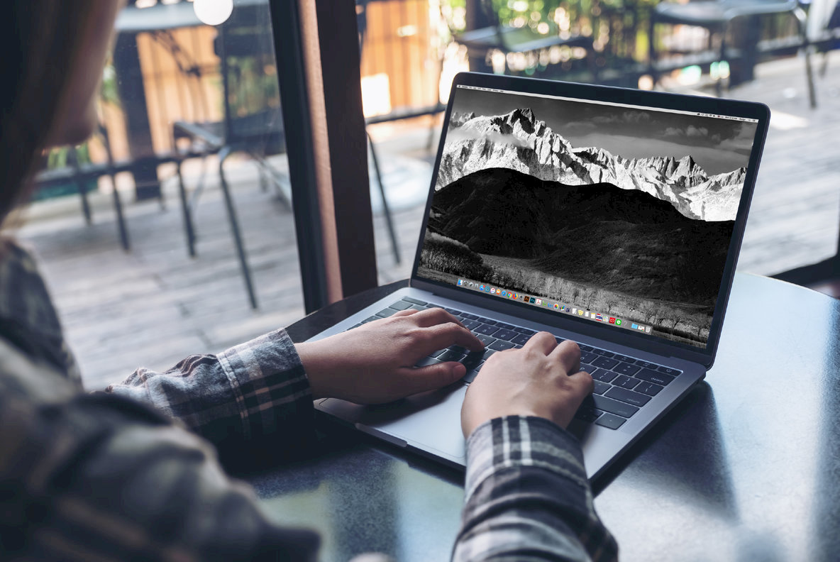 Elegant Clean Macbook Pro Mockups Elegant Clean Macbook Pro Mockups