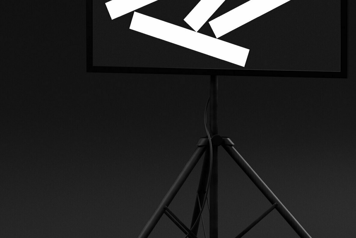 Screen 01 Standard Mockup 3