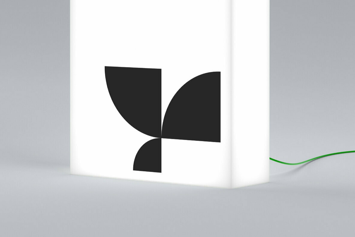 Standing Lightbox 01 Standard Mockup 3