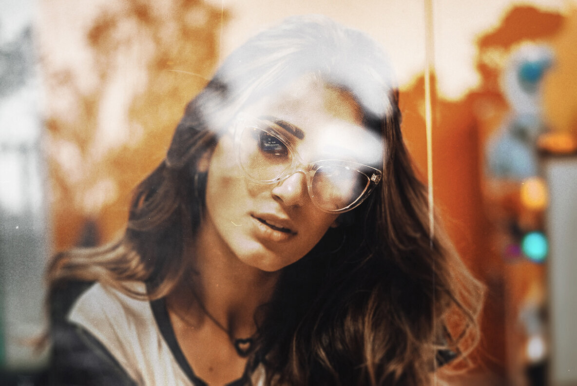 Window Reflection Photo Effect 2