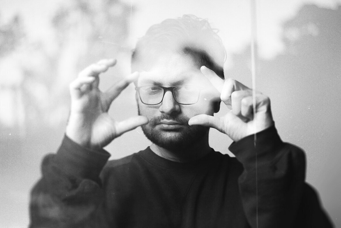 Window Reflection Photo Effect 3