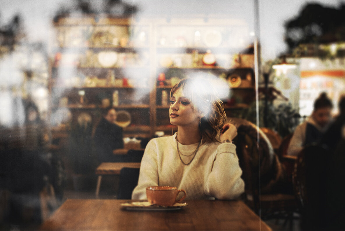 Window Reflection Photo Effect 4