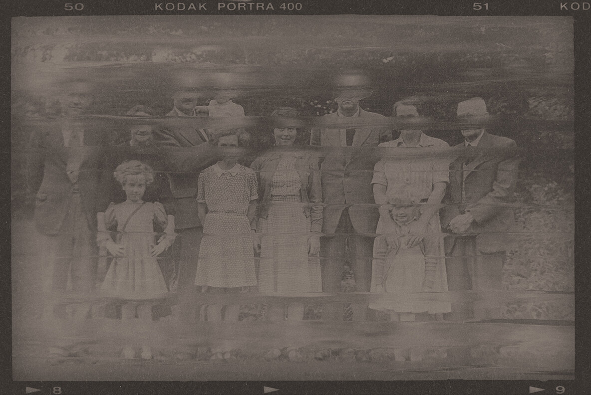 Decay Vintage Photo Effect 3