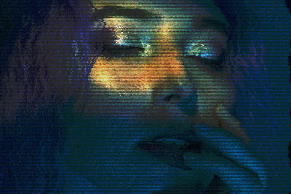 Broken Screen Glitch Effect 2