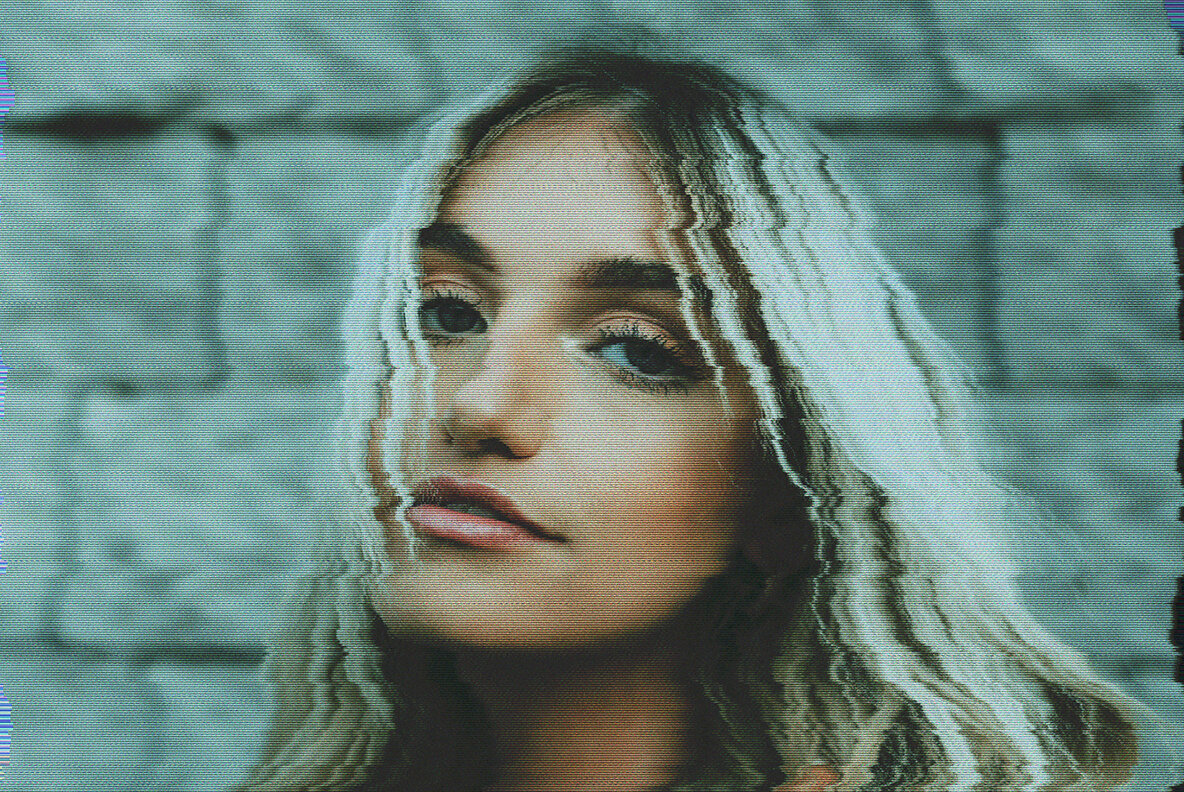 Broken Screen Glitch Effect 4