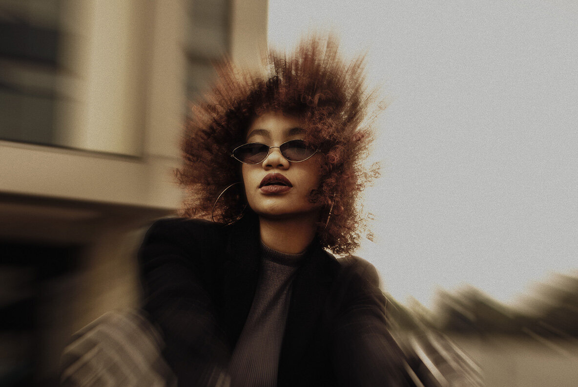 Blur Motion Photo Effect 2