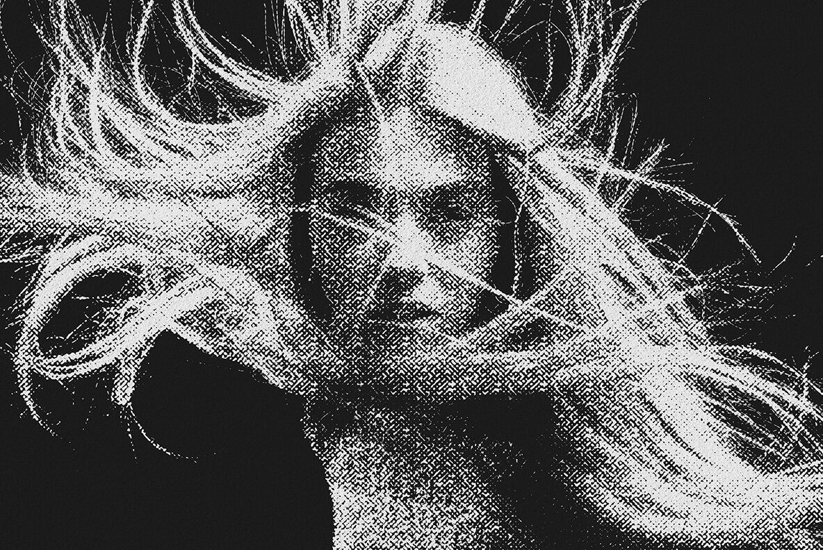 Bitmap Halftone Photo Effect 5