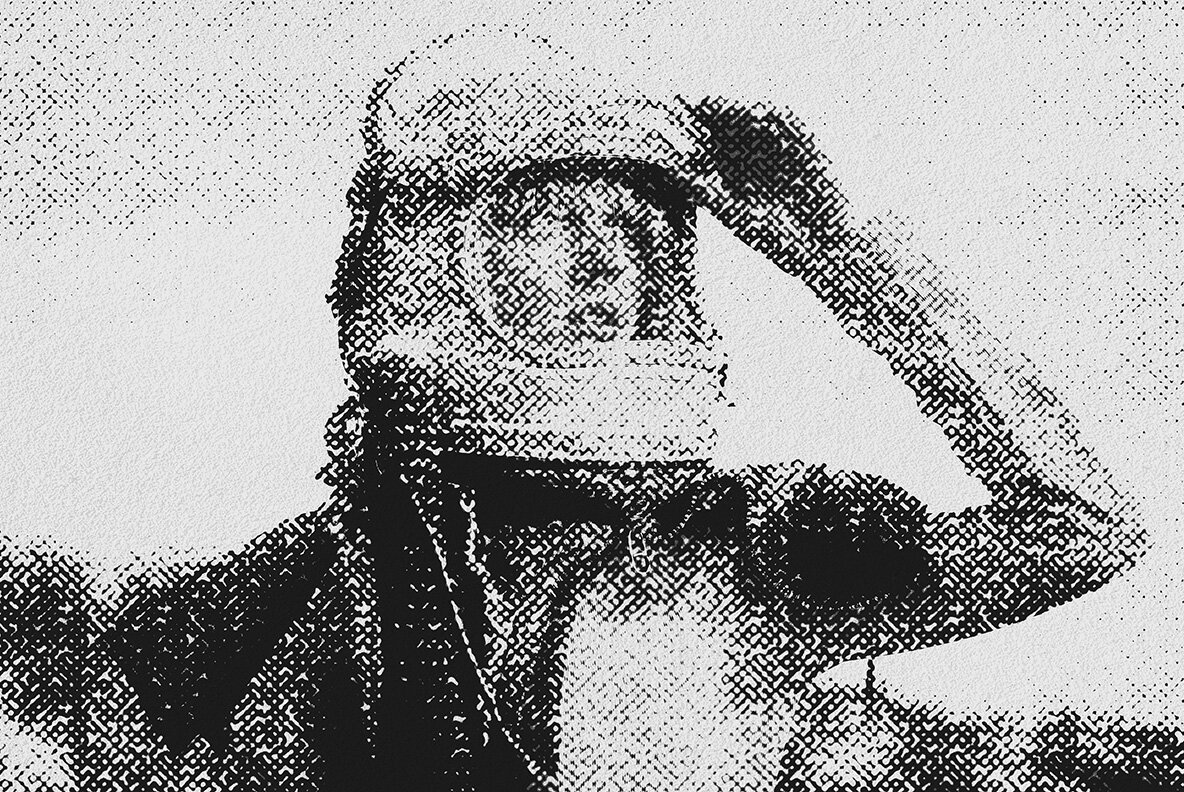 Bitmap Halftone Photo Effect 6