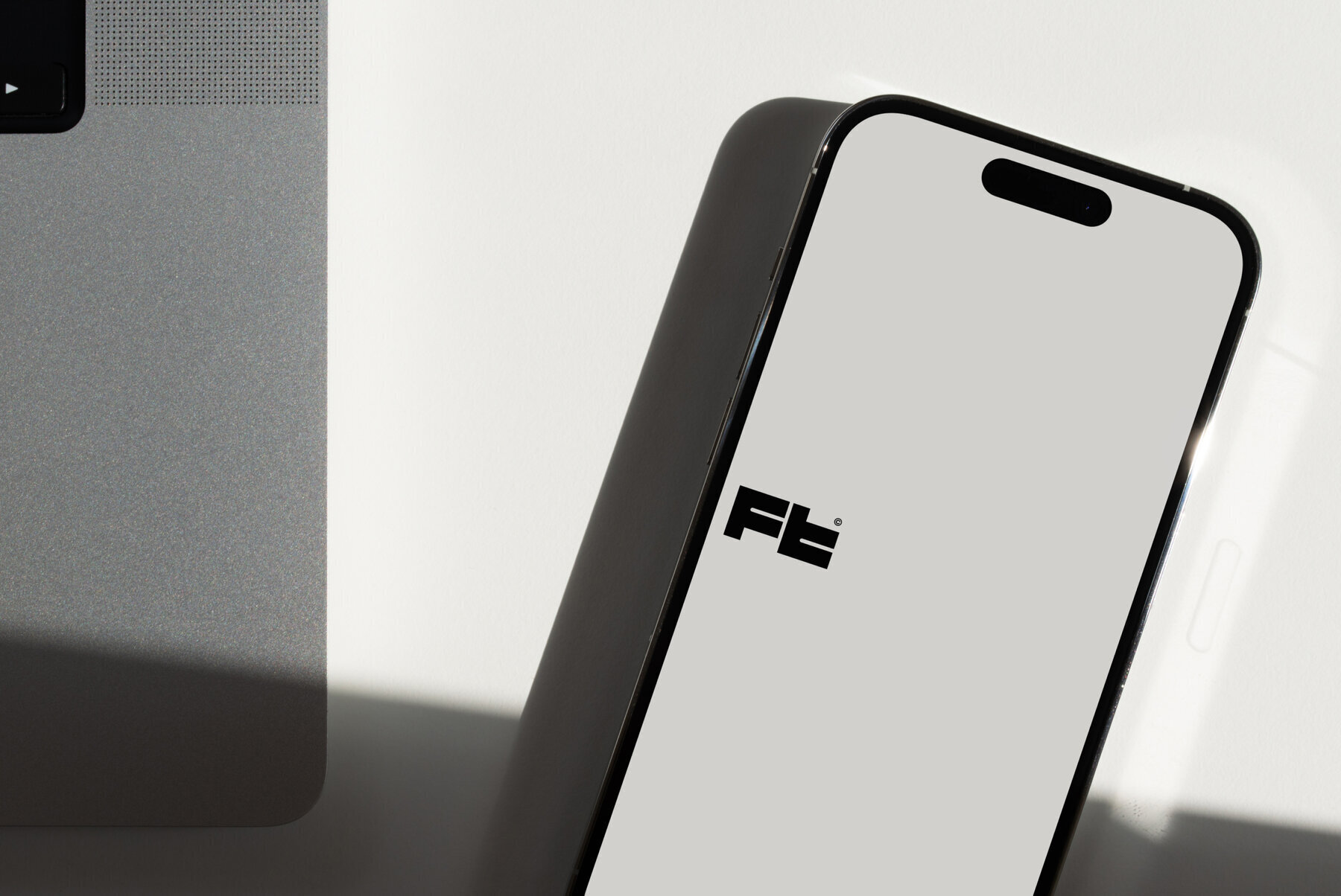 iPhone 14 Pro   007 2