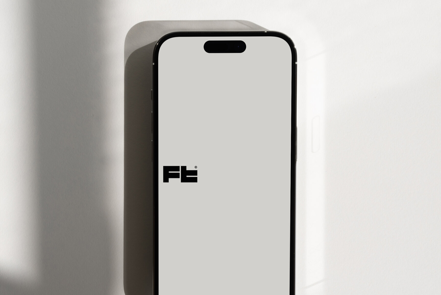 iPhone 14 Pro   010 2