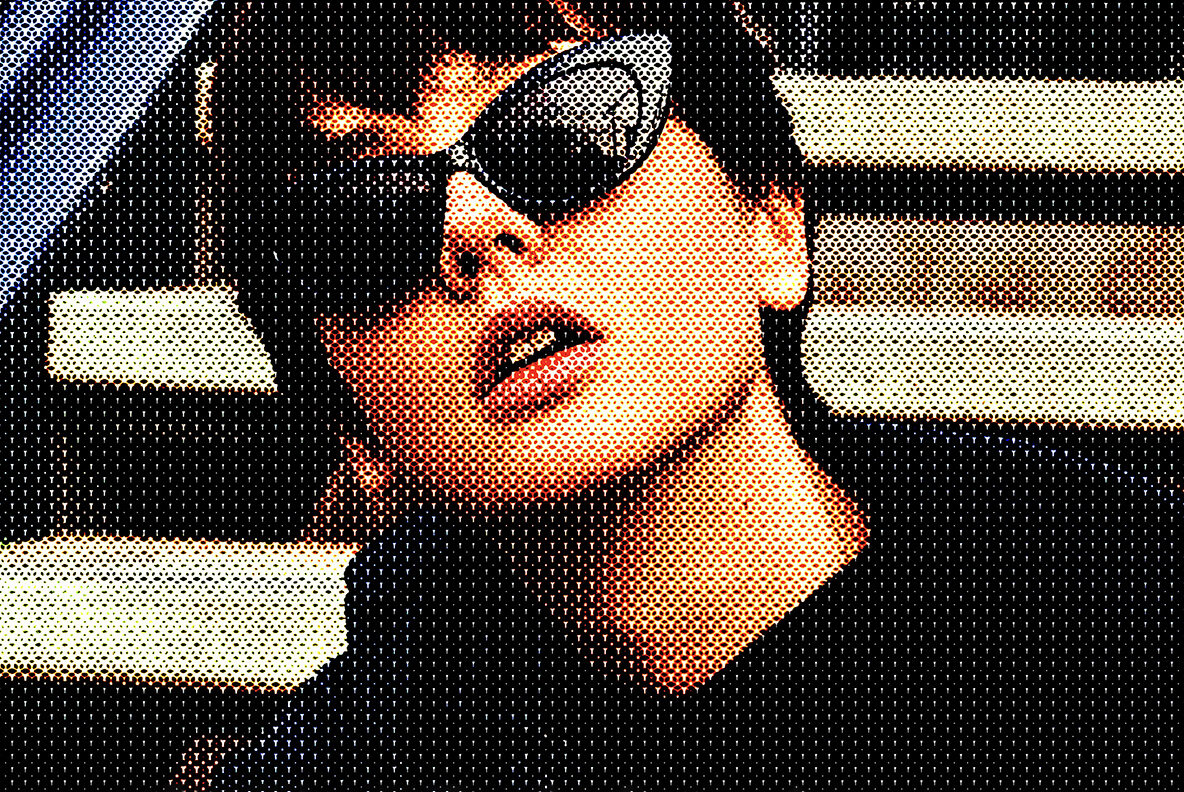 Halftone Photo Effect 8