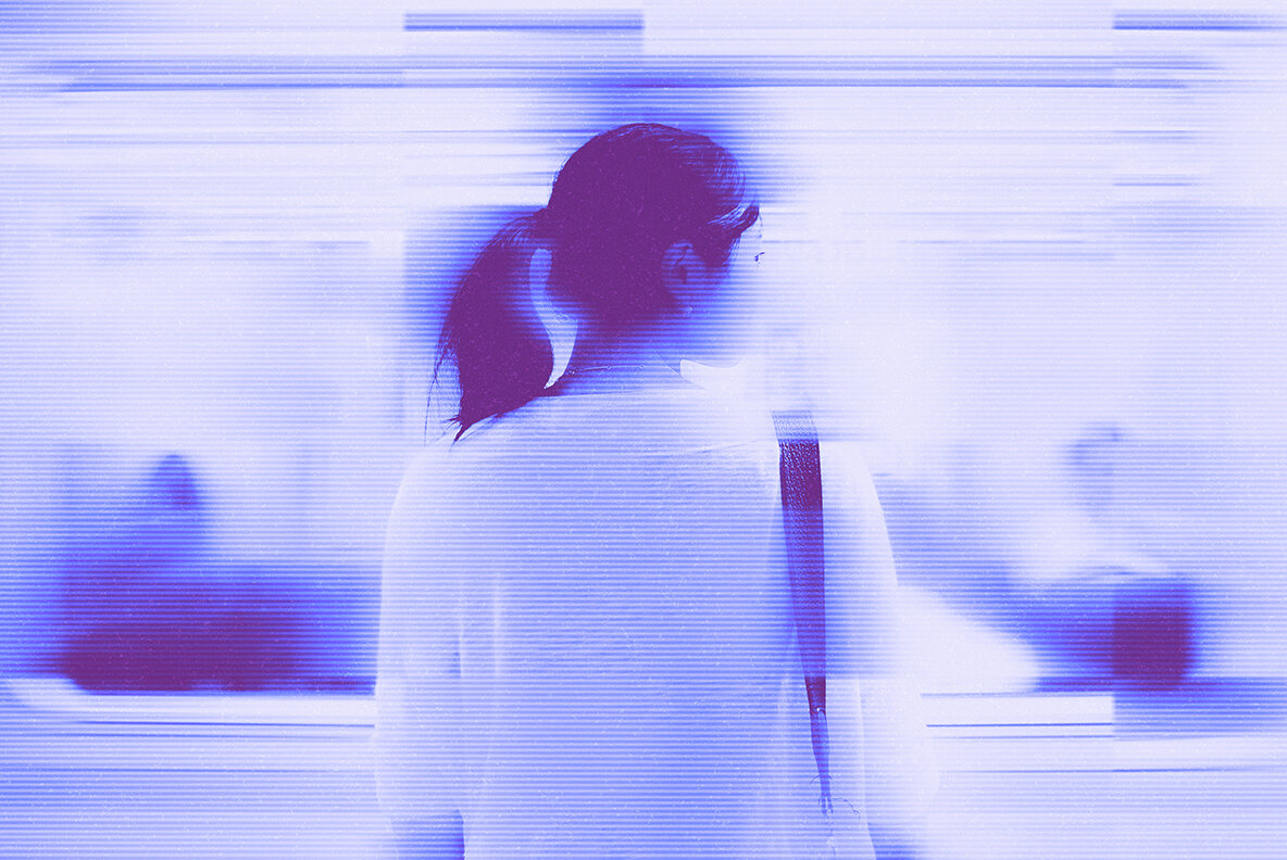 Duotone Glitch Photo Effect 4