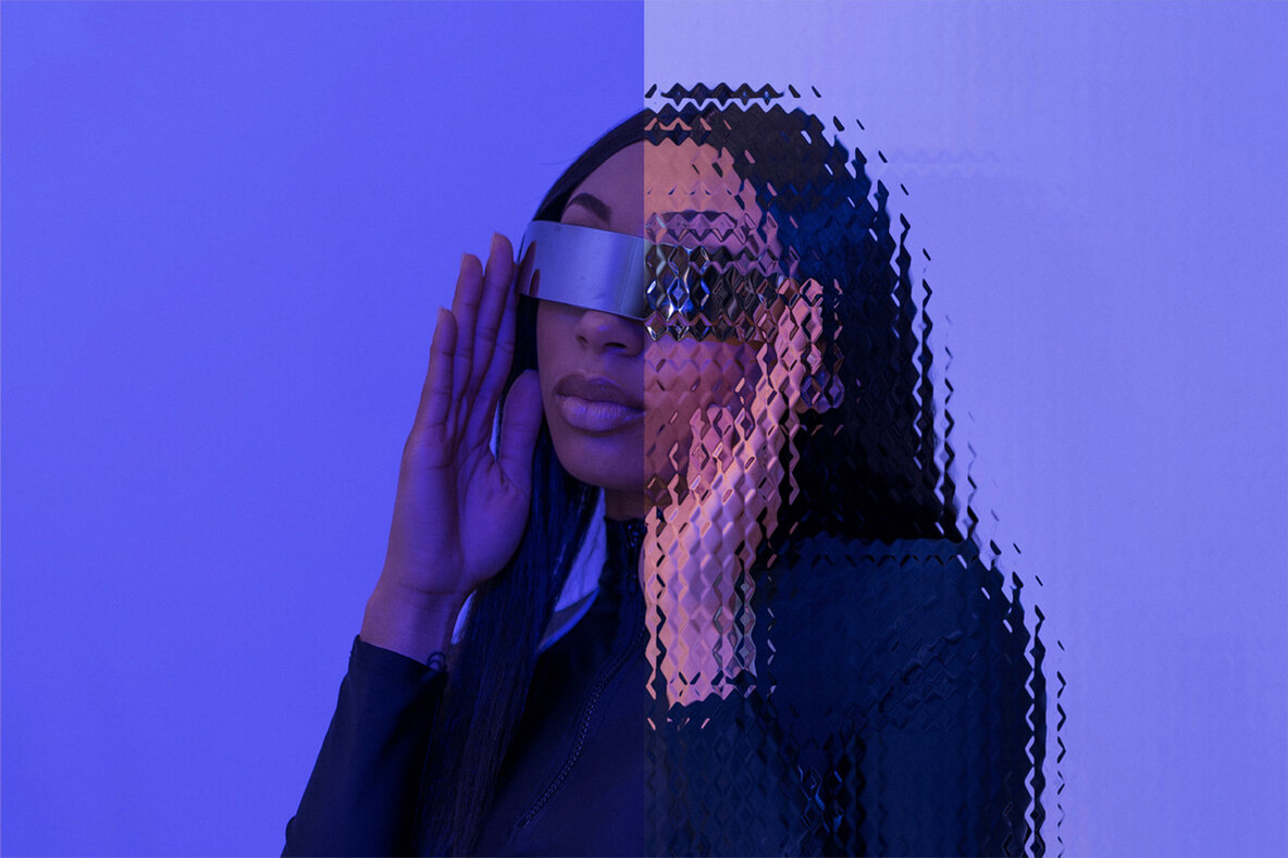 Glass Refraction Effect 11