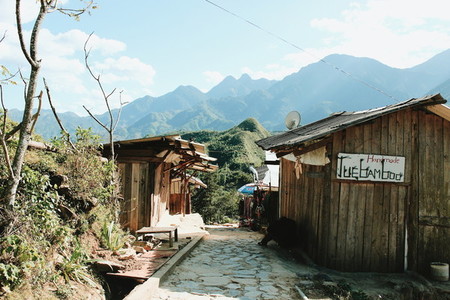 Tribal mountain village 01