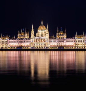 The building of the Budapest Parlament at night from the Buda co