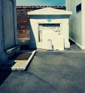 White Tomb in St  Louis Cemetery