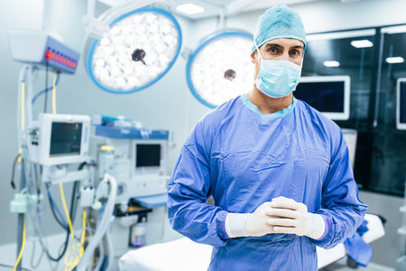 Surgeon in modern operation room