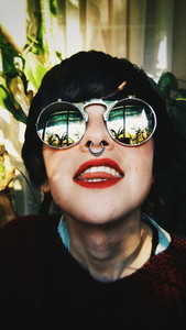Young woman with sunglasses