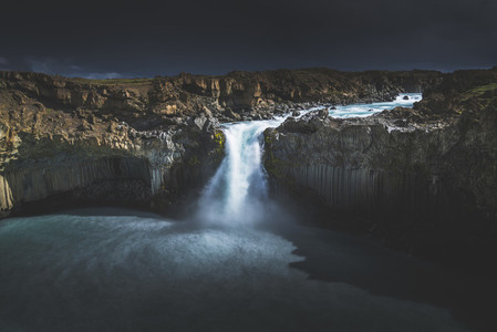 Aldeyjarfoss Waterfall 05