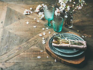 Spring Easter Table setting