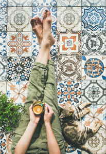 Woman coffe and cat