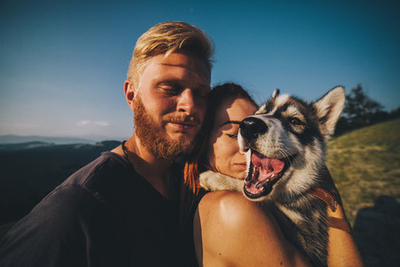 photography couple and dog