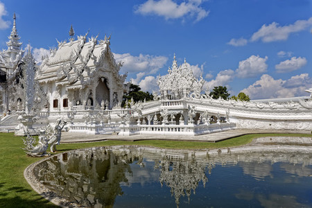 Wat Rong Khun  Chiang Rai