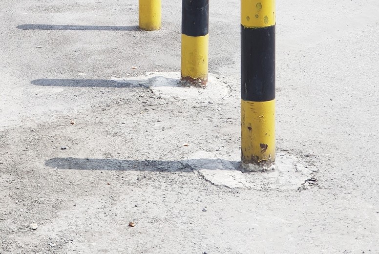Yellow and Black steel bollards