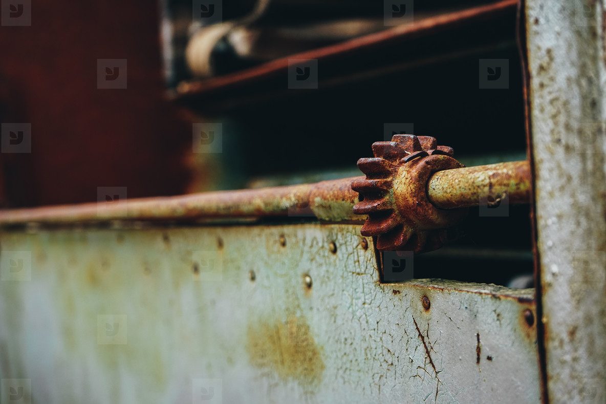 Details of an old metalic industry equipment