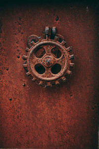Details of an old metalic industry equipment