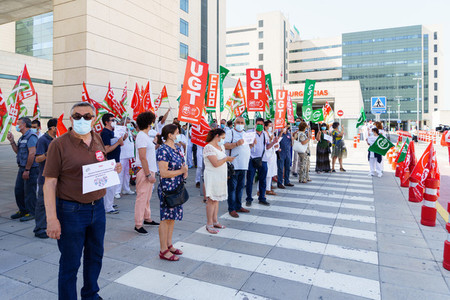 Health workers demonstrating for their rights and working conditions