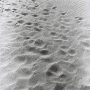 Pattern in sand