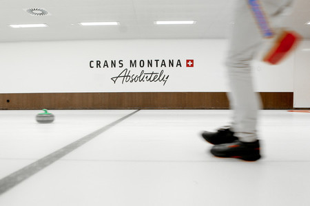 Curling Sport Crans Montana Switzerland