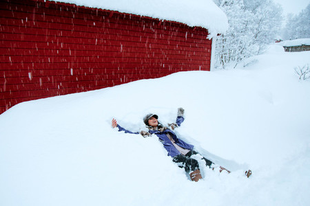 Women in Snow  Norway
