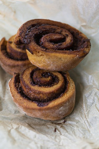 Close up baked cinnamon rolls