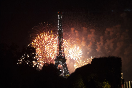 Eiffeltower Fireworks 8