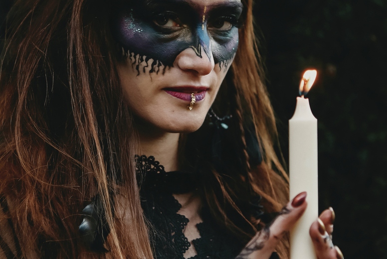 Women over halloween 59