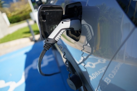 Refueling an electric car  an environment friendly alternative