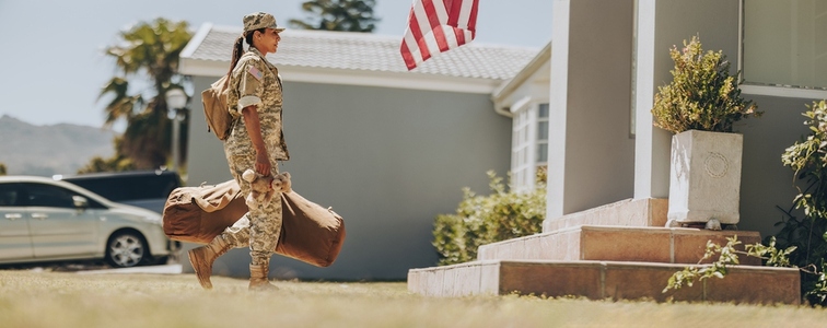 Courageous military mom returning home from the army