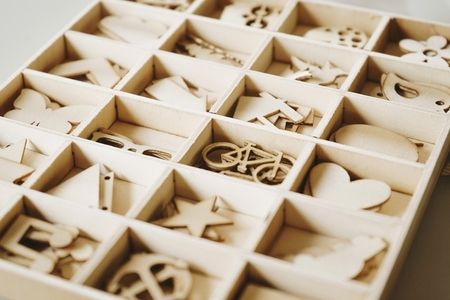 Image of multiple wooden pieces with diferent shapes for diy wor