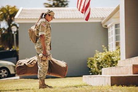 Patriotic military mom returning home from the army