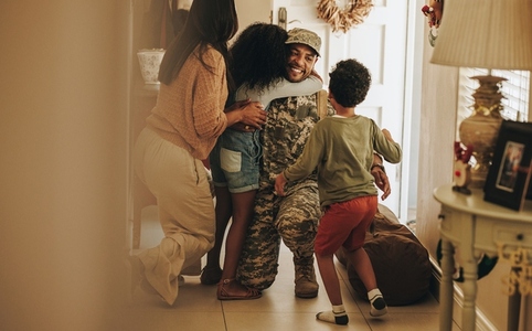 Heartwarming military homecoming