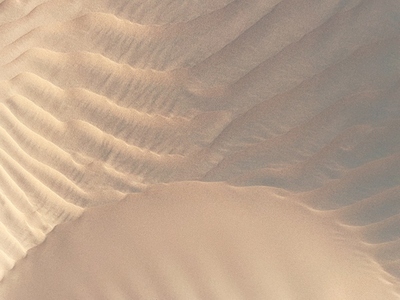 Dune in a desert with pattern