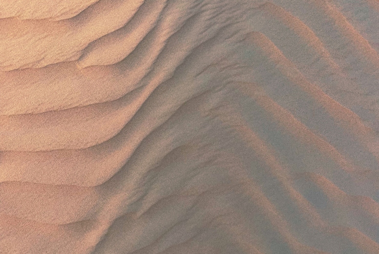 High angle of a patterns on dunes