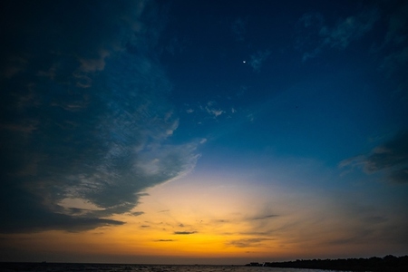 Picture of the atmosphere of the sea in the evening the light a Picture of the atmosphere of the sea in the evening the light a