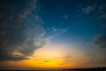 Picture of the atmosphere of the sea in the evening  the light a