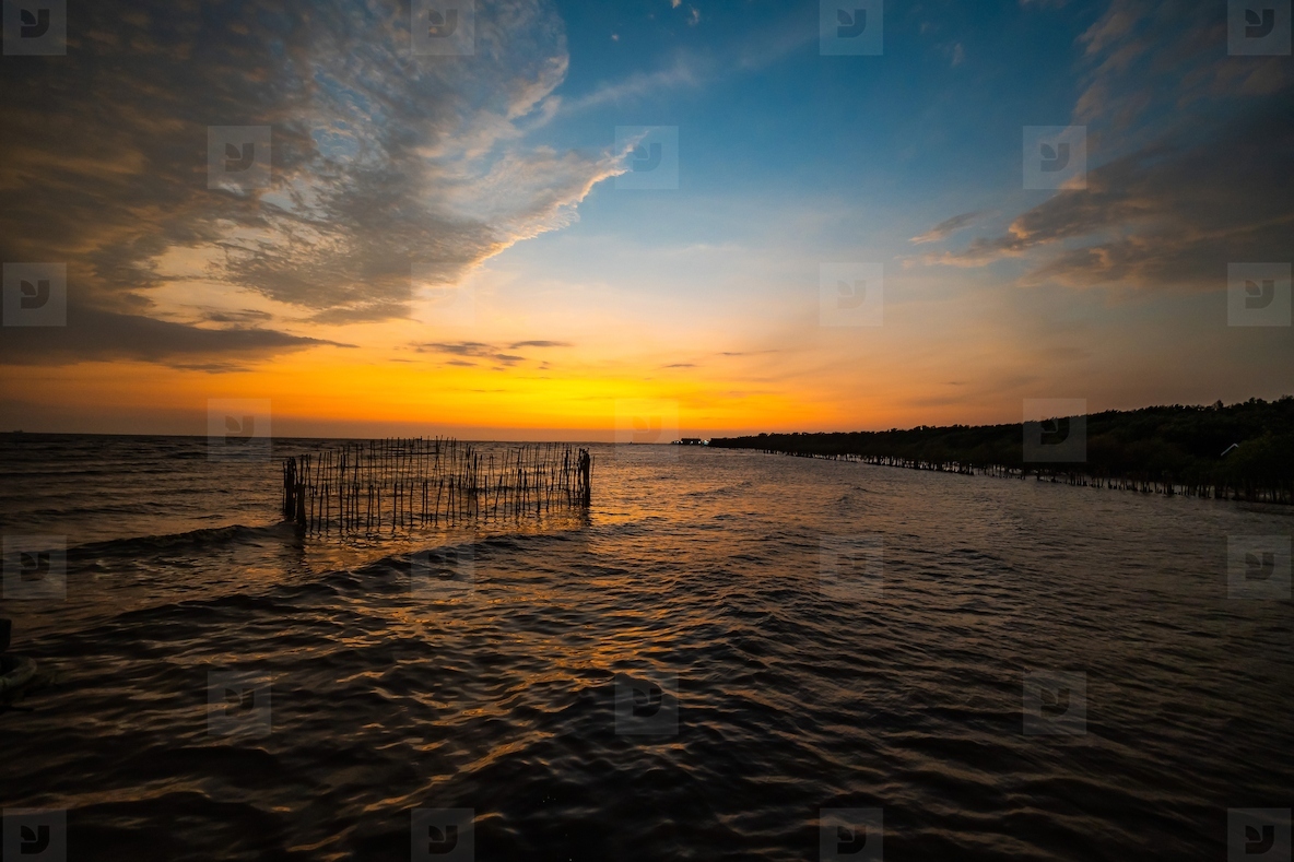 Picture of the atmosphere of the sea in the evening  the light a