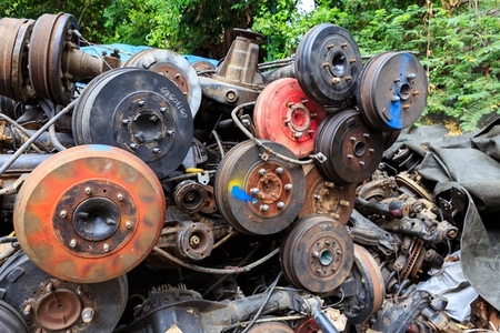 Used engines car from Japan are being disassembled for sale as s