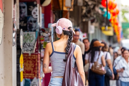 BANGKOK  THAILAND   AUGUST 19  2025  Song Wat road  a new touri